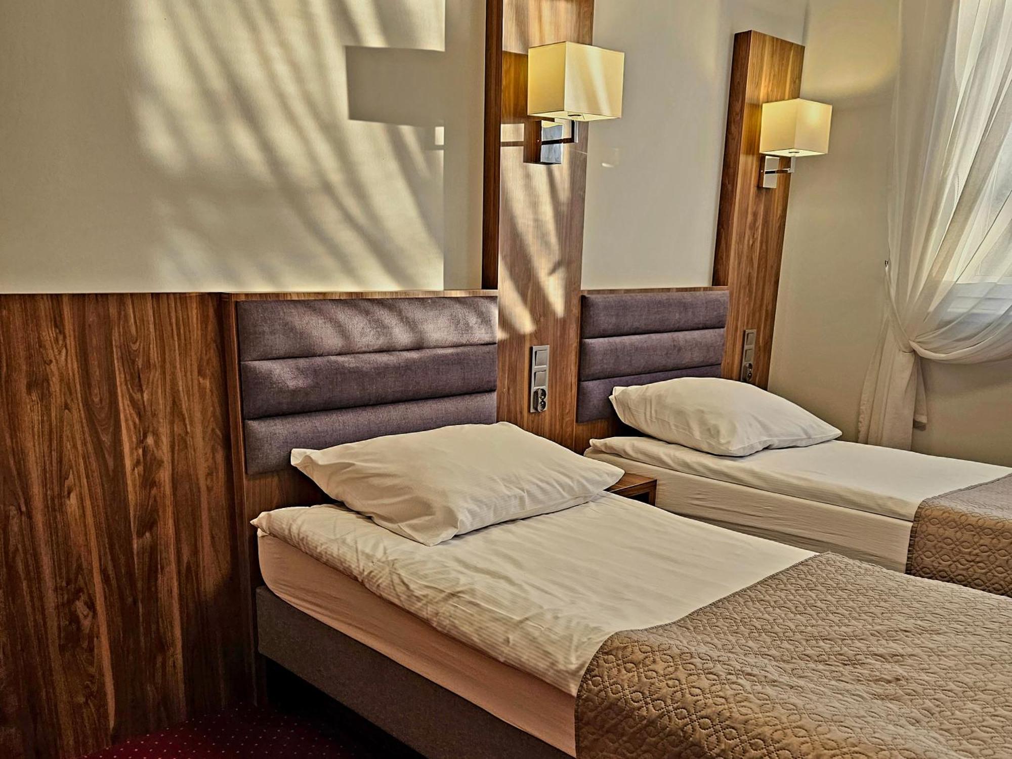 Hotel Hawana Быдгощ Экстерьер фото