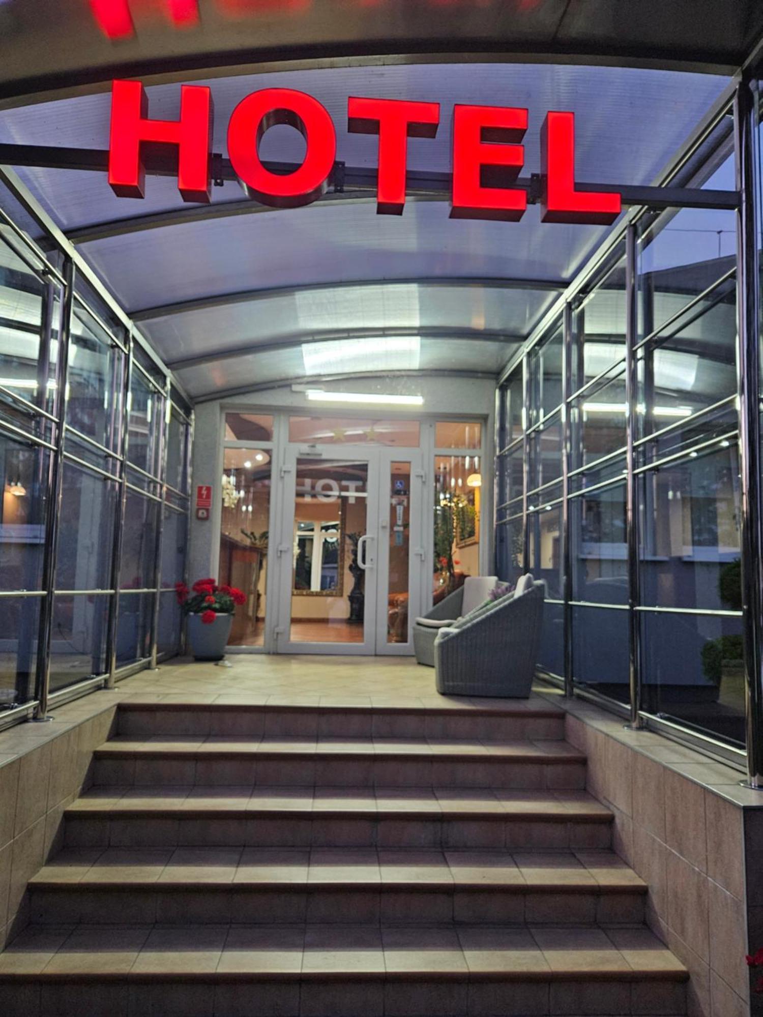 Hotel Hawana Быдгощ Экстерьер фото